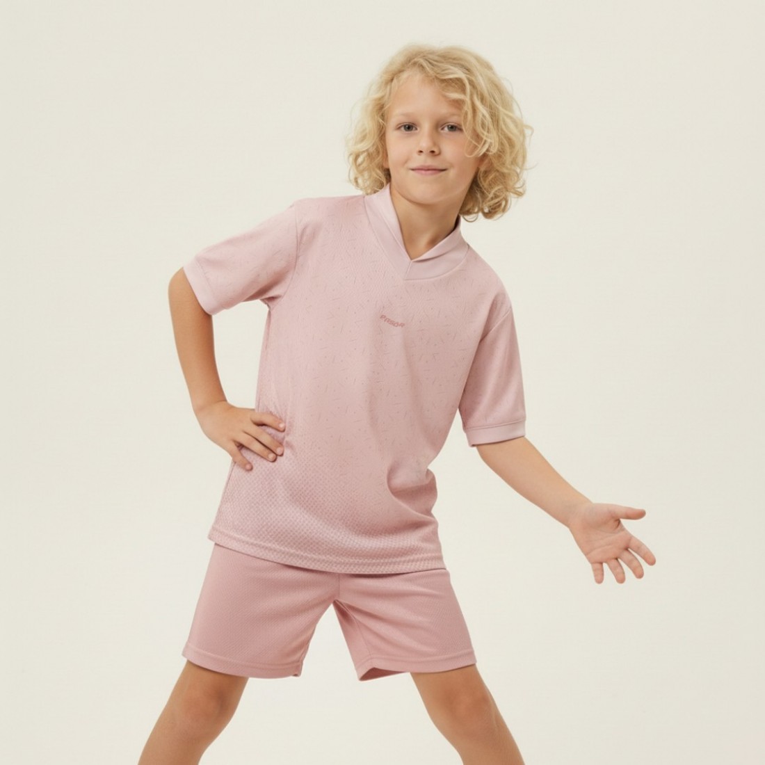 Active Kids Pose Pink Dream Active Kids Pose Pink Dream